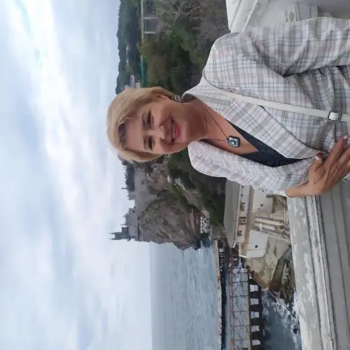 Елена Плюснина