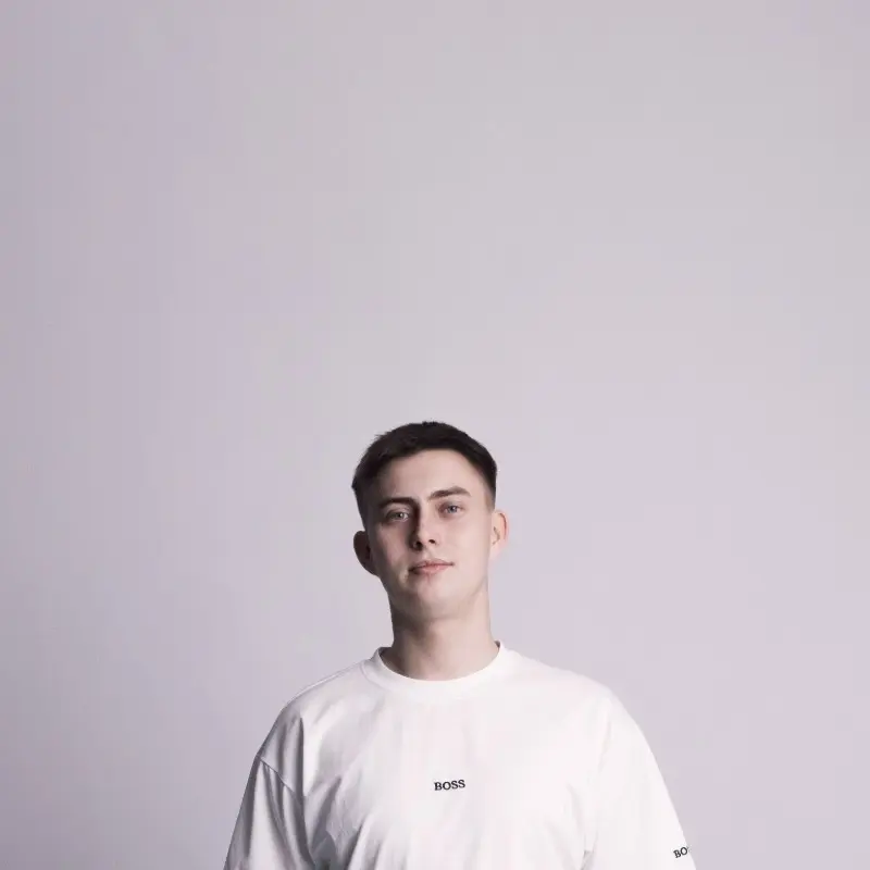 Олег Григорьев
