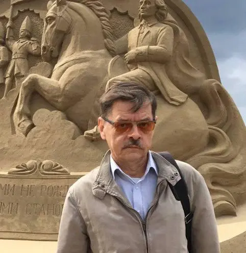 Андрей Спирин