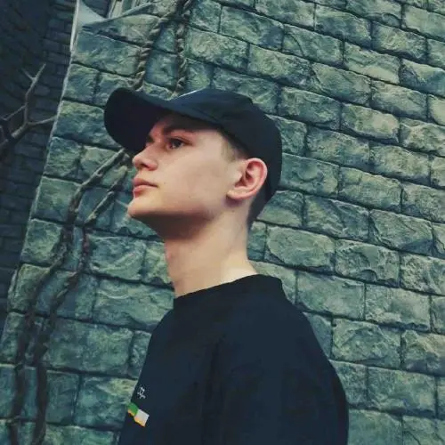 Илья Бредихин
