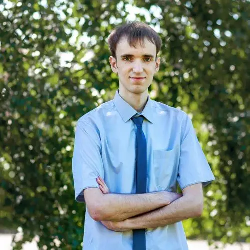 Денис Бабин