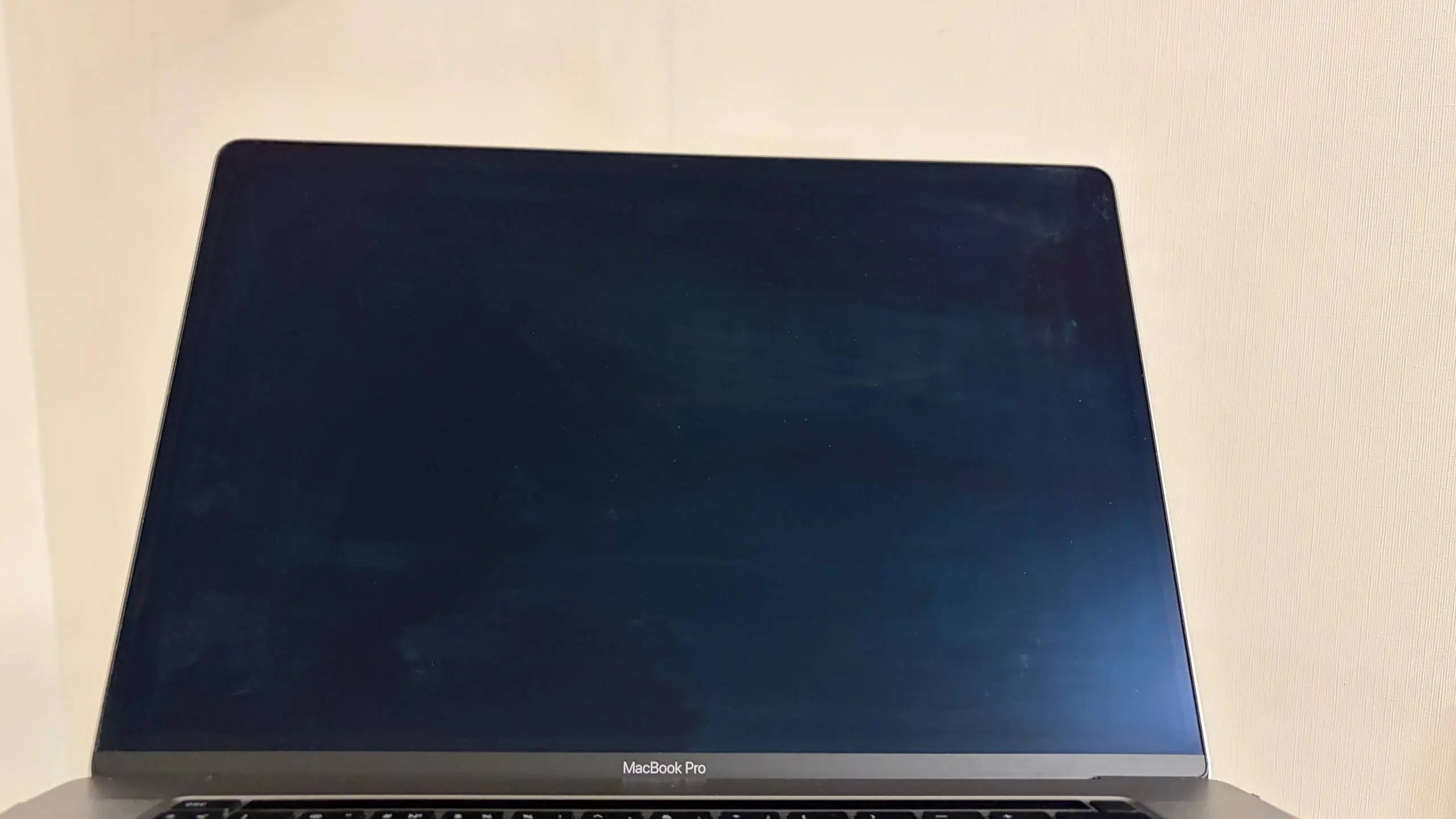 #Продаю #MacBook 16 PRO 16гб, 512гб, i7, 2019 + Touch Bar
Ни одного битого пикселя, ни одной засветки экрана | Сетка — социальная сеть от hh.ru