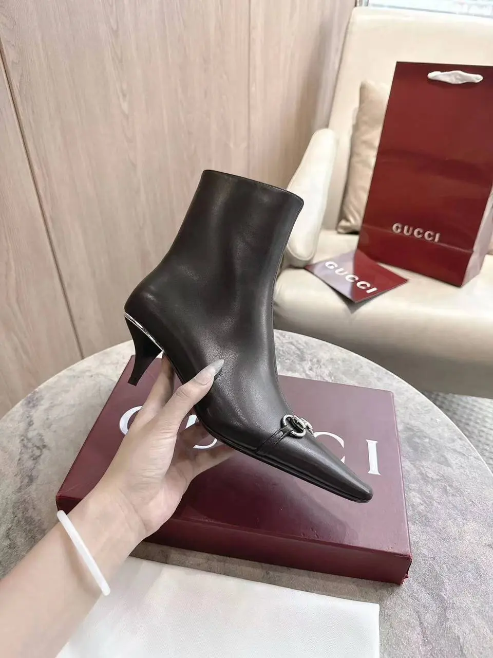 ▪️Премиум
▪️В наличии 36-41 размеры
▪️Цена 18.500₽
▪️Доставка-примерка по Москве
▪️ @byMarybelle
▪️Отправка в регионы ✈️ в этот же день | Сетка — социальная сеть от hh.ru
