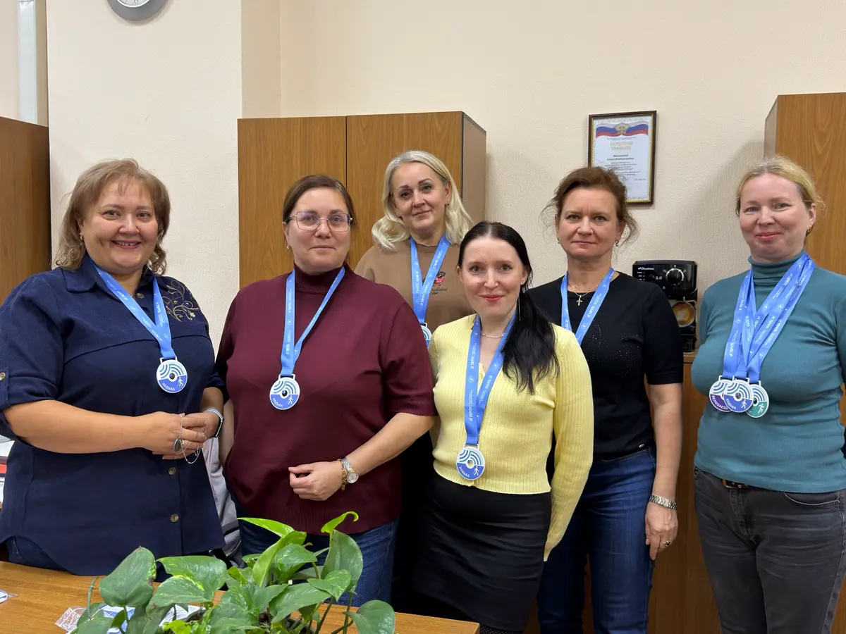 🏁 Финишная черта пересечена, кубок у нас ! 🏆
Завершился 7-й сезон нашего традиционного Летнего Почтового онлайн-марафона! Два жарких месяца — с 1 июля по 31 августа — почтовики по всей стране, от Тихо... | Сетка — социальная сеть от hh.ru