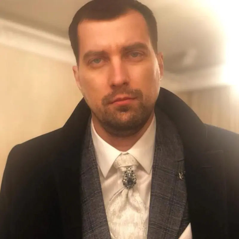 Дмитрий Давыдов