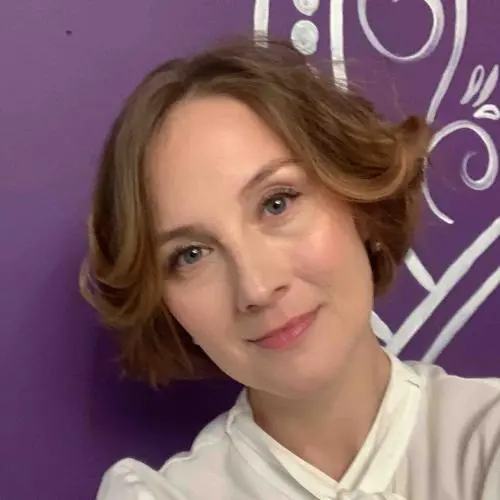 Юлия Попова