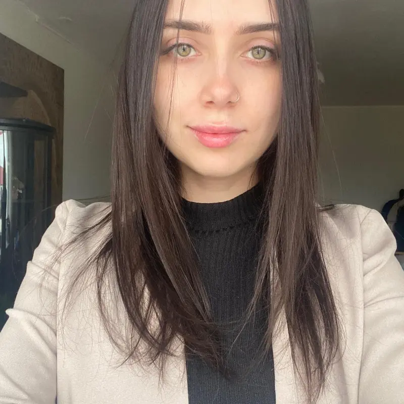 Алина Николаева