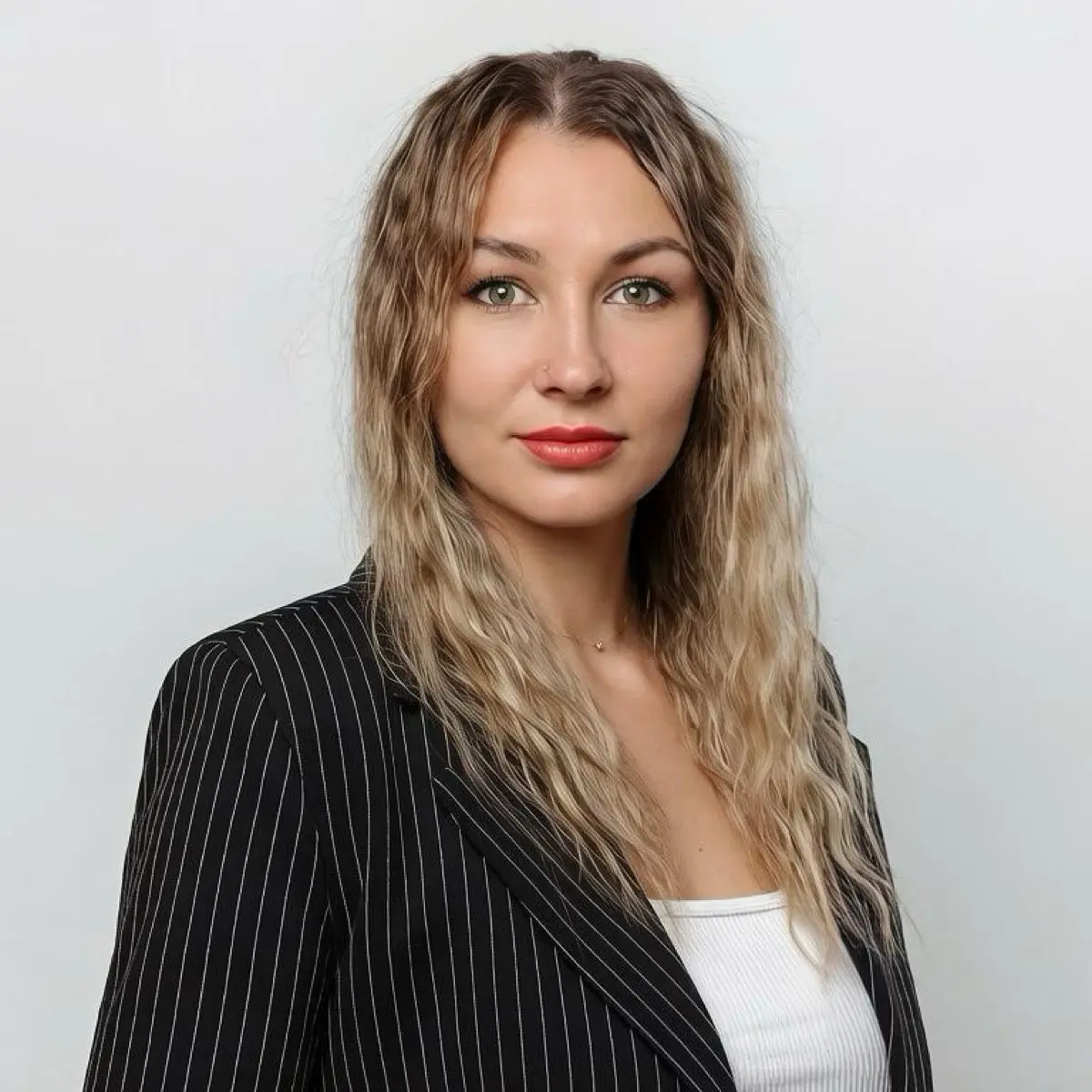 Елена Нялина