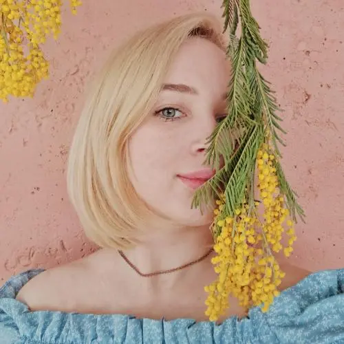 Анна Вдовина