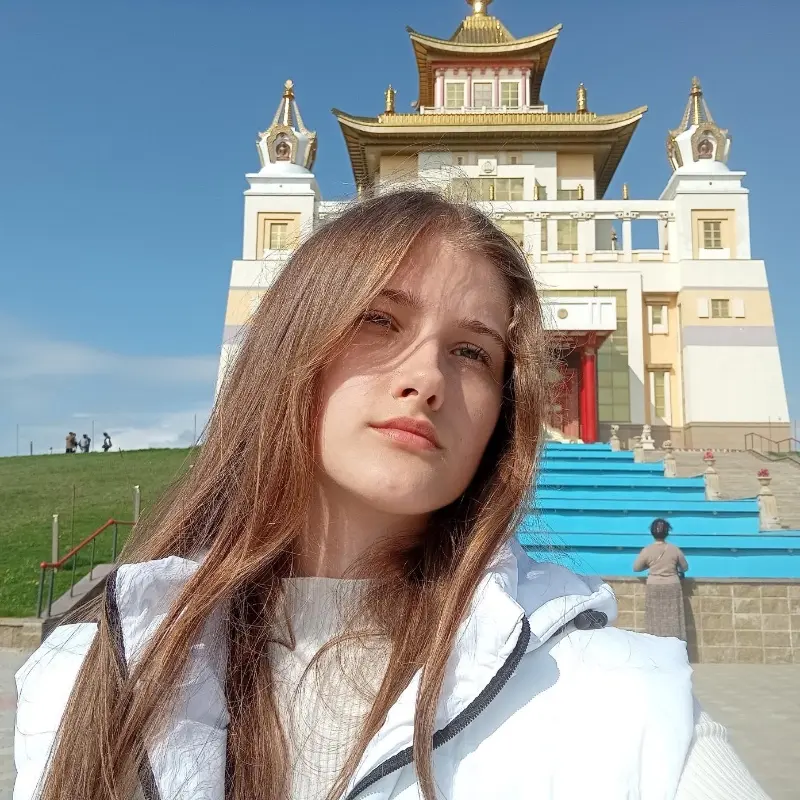 Полина Волкова