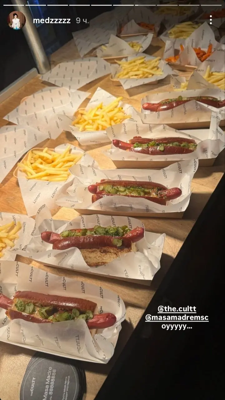 Подсмотрено: The CULTT провёл вчера очередную Chanel watch party
Не перестаю восхищаться (попробуйте вбить название бренда в поиск на этом канале 🤭) тем, что делает эта команда! Отдельный лайк за лока... | Сетка — социальная сеть от hh.ru