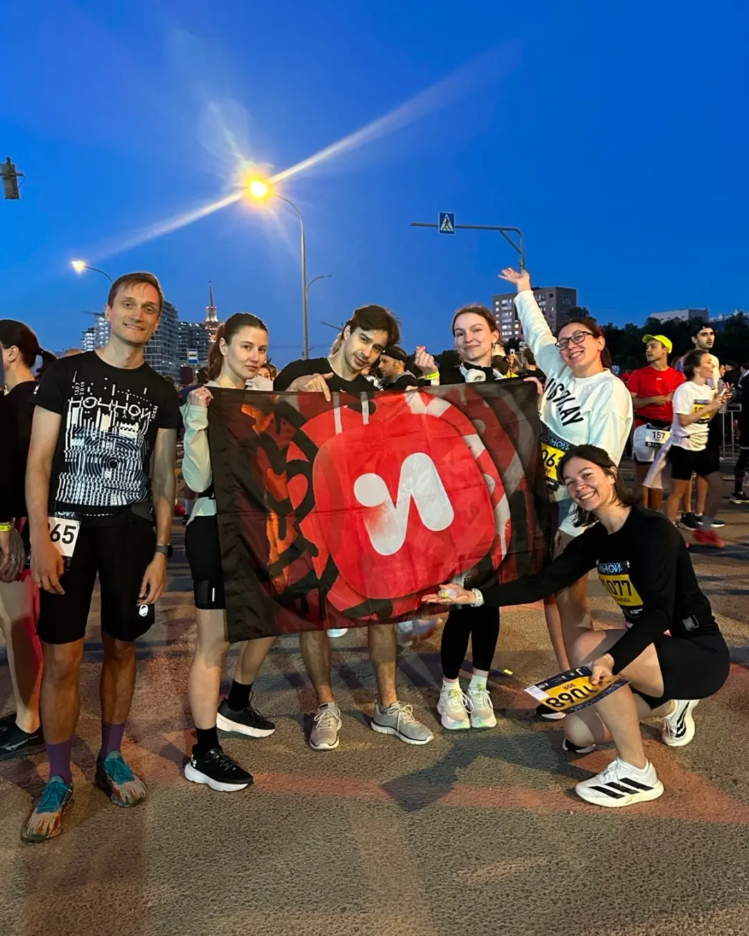 Официально закрыли корпоративный беговой сезон🏃‍♂️
В карусели вспоминаем, как это было: улыбки сквозь усталость, финишные объятия и то самое чувство, когда понимаешь — у меня снова получилось💪
Ставь ❤... | Сетка — социальная сеть от hh.ru