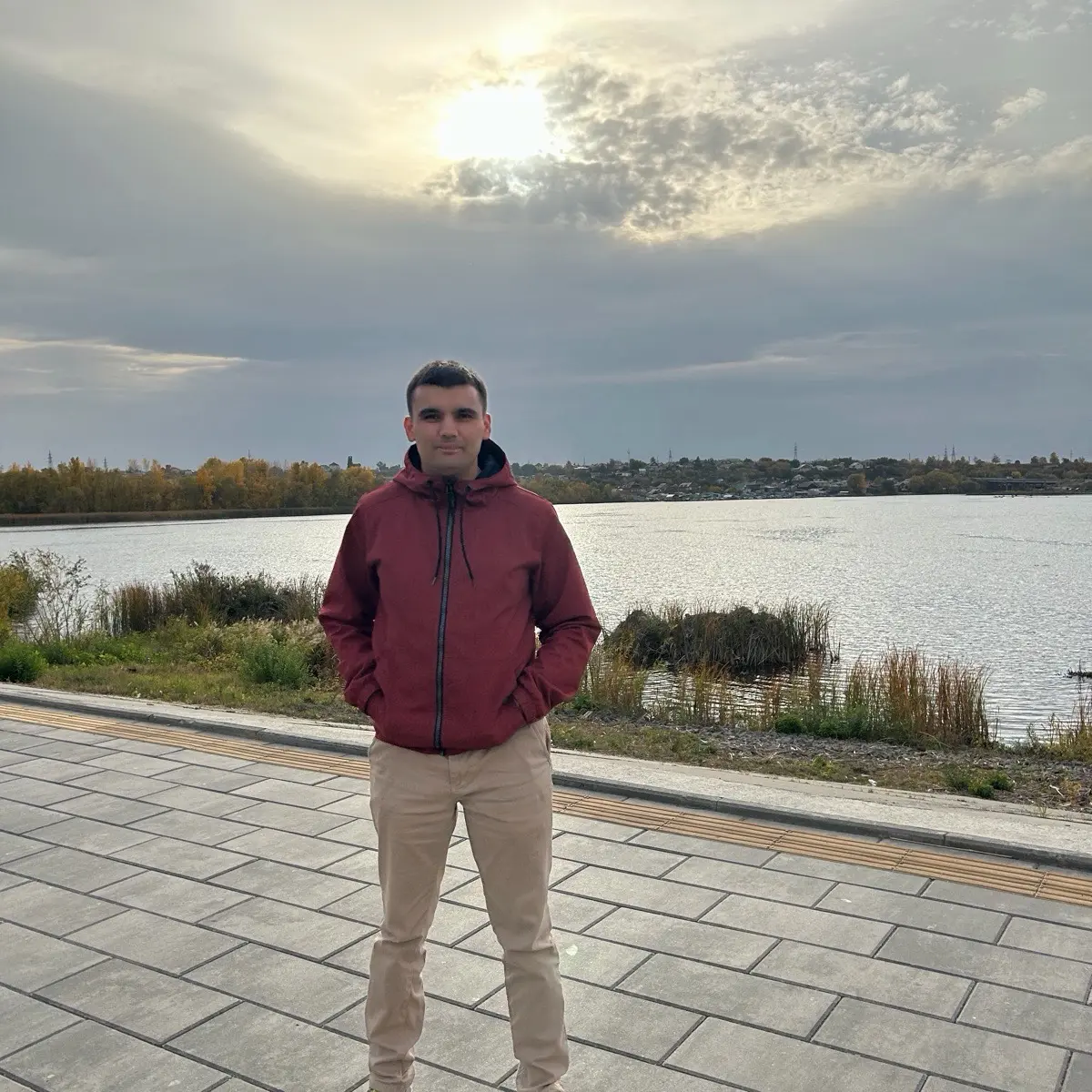 Юрий Колесников
