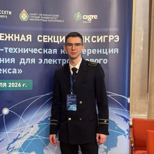 Антон Бобровский