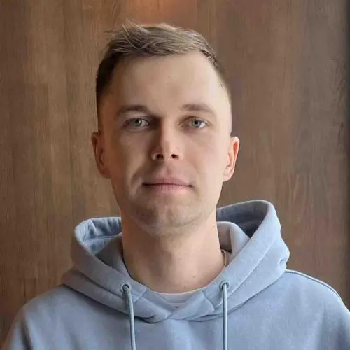 Михаил Котов
