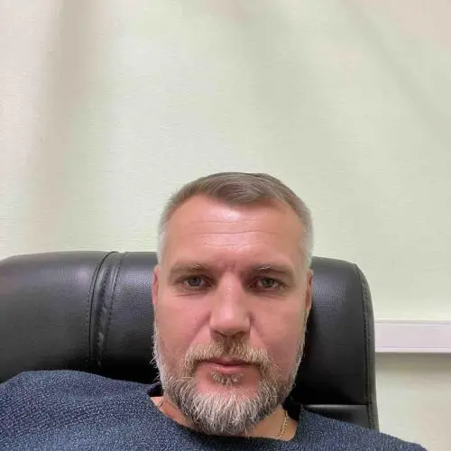 Александр Назаревский