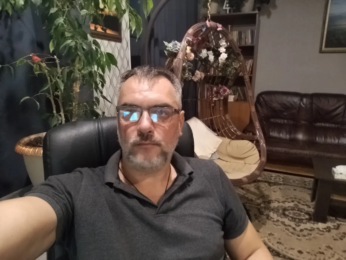 Приезжайте ко мне на сессии. У меня вайбовый кофе и отличная терапия. Есть свободные места!
Запись в л.с. https://max.ru/u/f9LHodD0cOIS7TlHC2aJb0OnobsM-7judtUMFMvc1XL9KEuTYhZdKh16t0I | Сетка — социальная сеть от hh.ru