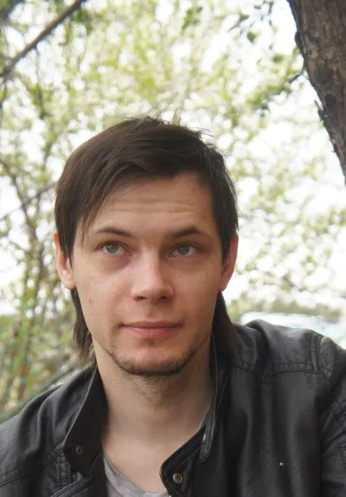Артем Литвинов