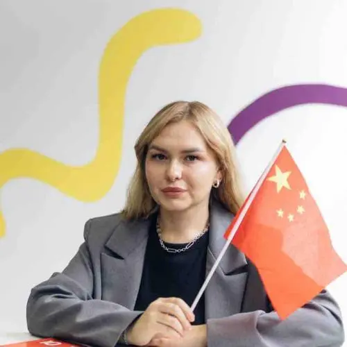 Александра Попова