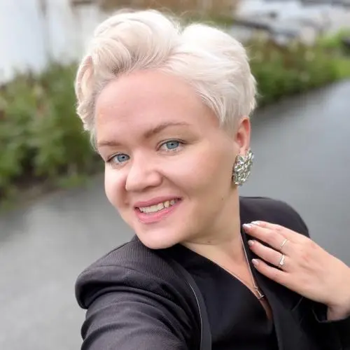 Наталья Хомякова