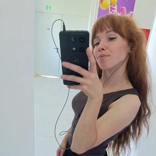 Оля Степанова