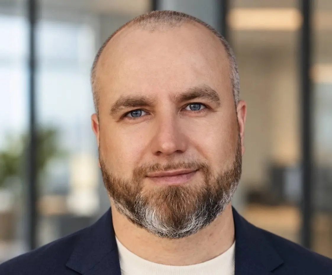 Сергей Червяков занял должность директора по стратегическому маркетингу у производителя автозапчастей Marshall Automotive Group
Одной из задач руководителя стало усиление связи маркетинга с коммерческ... | Сетка — социальная сеть от hh.ru