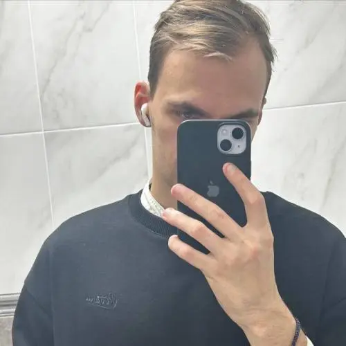 Антон Баландин