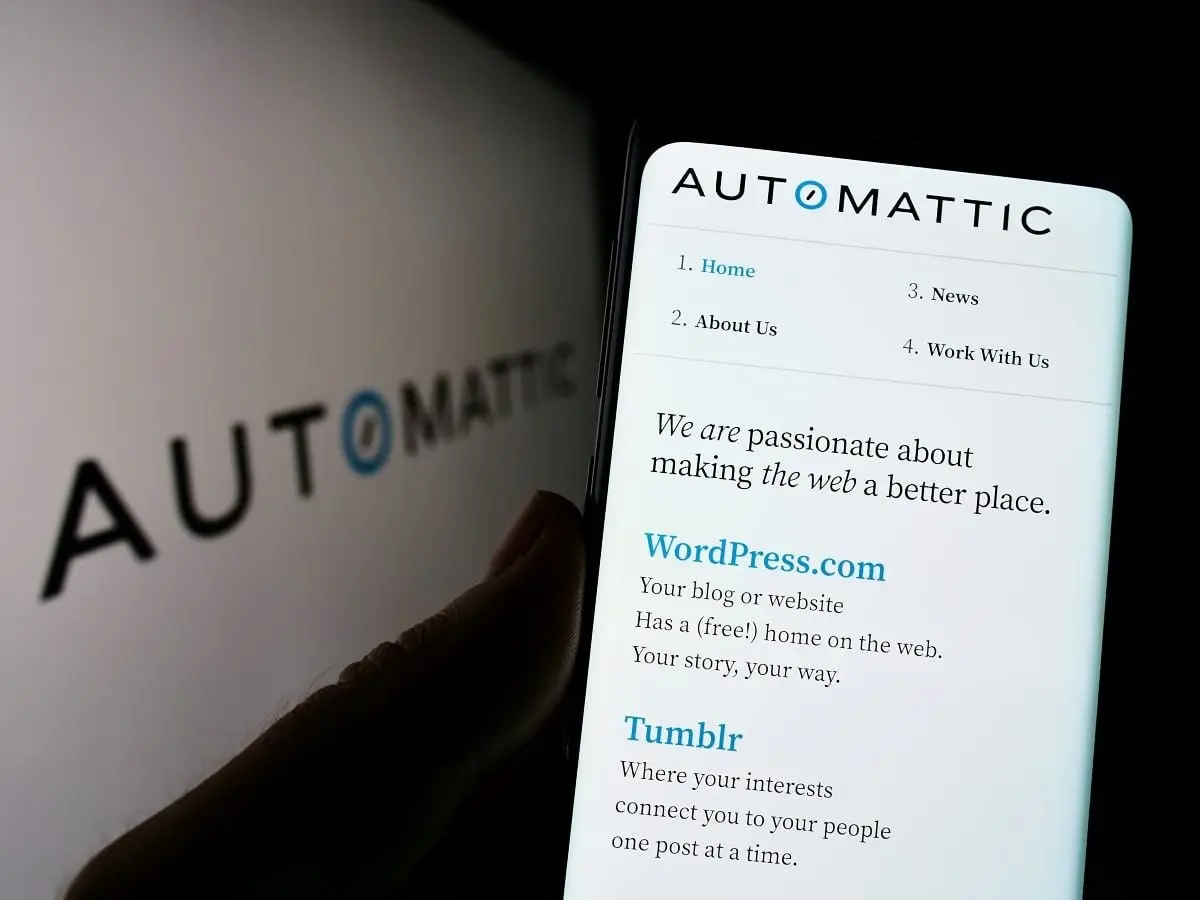 🏴‍☠️ «Я не тролль, я пират»: как основатель WordPress вернул себе компанию
Automattic — компания, которая стоит за WordPress, а на этом движке работает огромная часть интернета | Сетка — социальная сеть от hh.ru