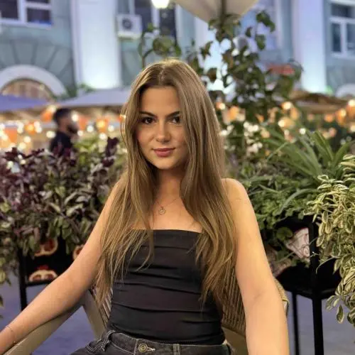 Анна Ляшова