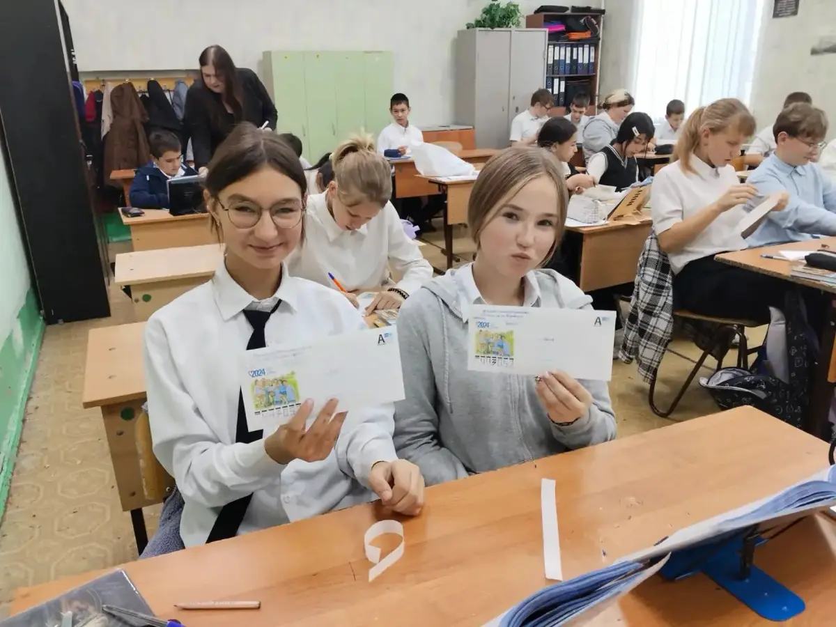 ✉️ С волонтерами провели открытый урок для детей | Сетка — социальная сеть от hh.ru