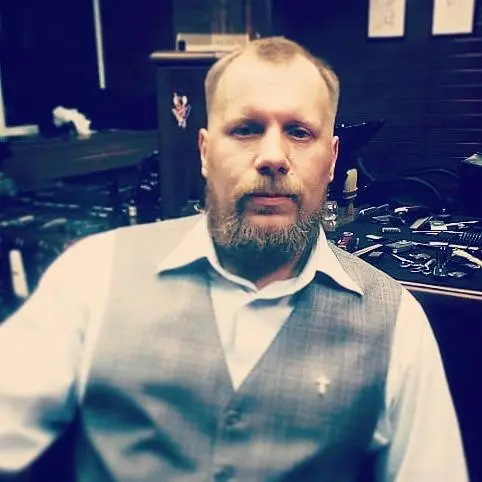 Аркадий Варцев