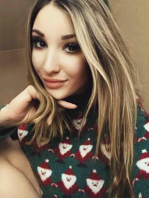 Анна Никонова
