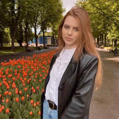 Елена Чекуряева