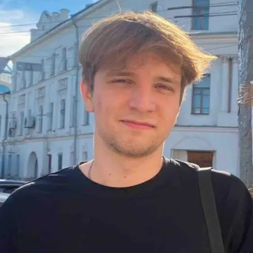 Денис Смирнов