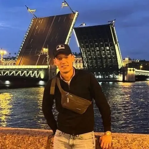 Илья Андреев