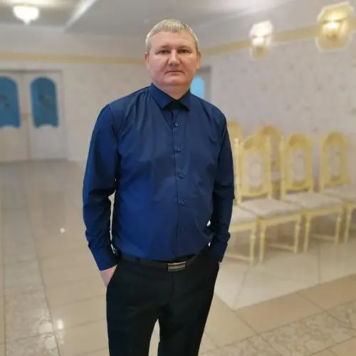 Юрий Рогов