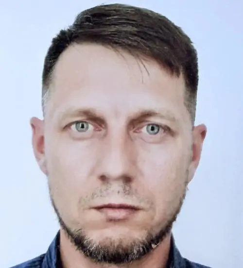 Александр Серов