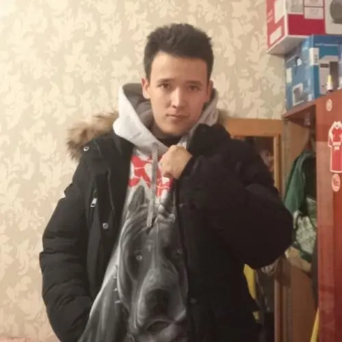 Денис Халелов