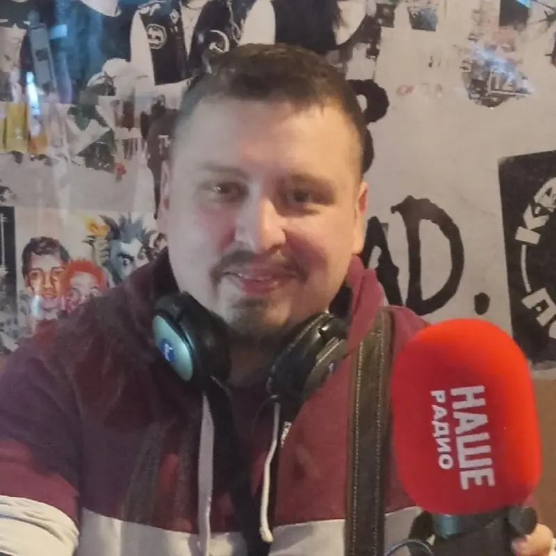 Александр Кустарев