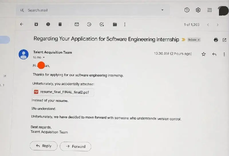 Здесь могла бы встроиться просто идеальная реклама CV Hub, но ее не будет. Просто хихикаем. | Сетка — социальная сеть от hh.ru