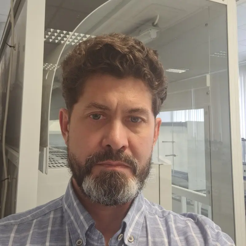 Дмитрий Карнаух