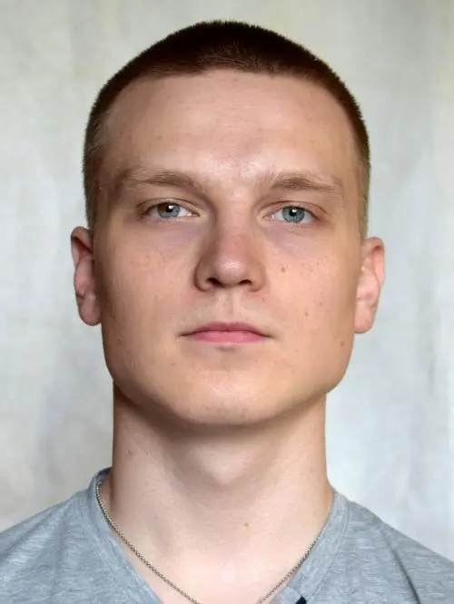 Никита Попов