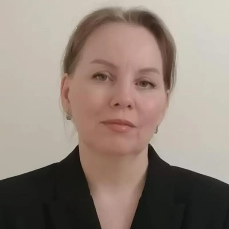 Лариса Мунирова