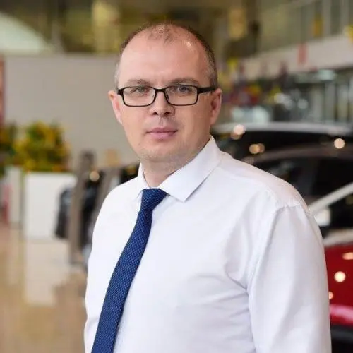Константин Голов
