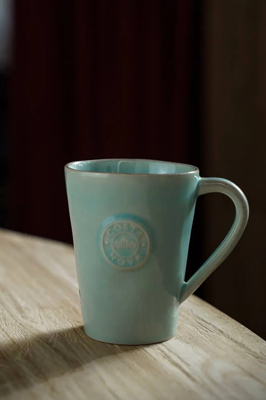 Кто сказал, что чашки только для чая и кофе? ☕️
Сегодня в них капучино, завтра — крем-суп | Сетка — социальная сеть от hh.ru