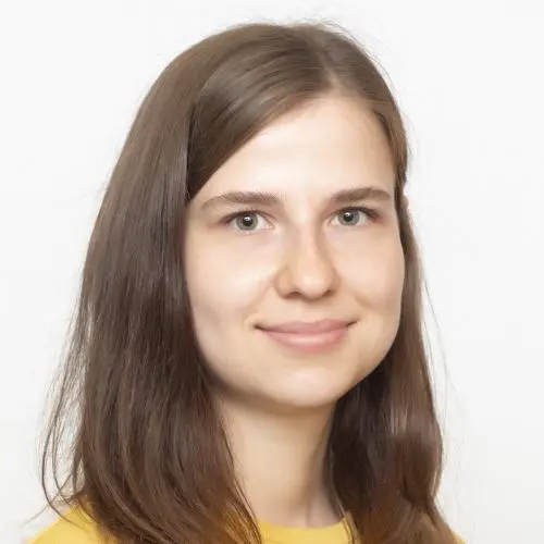 Лариса Рябова