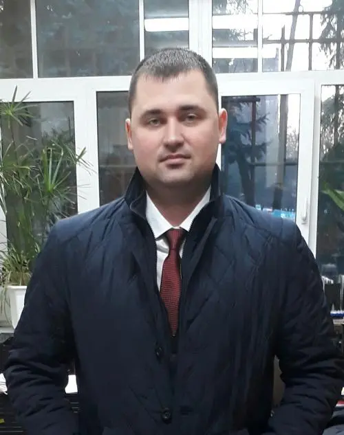 Виктор Синев