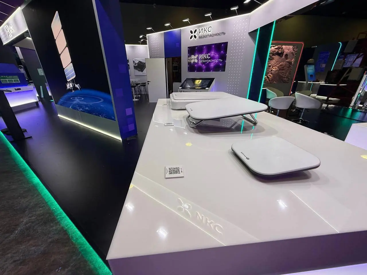 Российский аналог Starlink показал терминалы 🛰️
Флагман 1440.УЛЬТРА выдаёт до 700 Мбит/с.
Для сравнения: топовый домашний тариф Starlink обещает 400+ Мбит/с.
Ещё в линейке 1440 | Сетка — социальная сеть от hh.ru