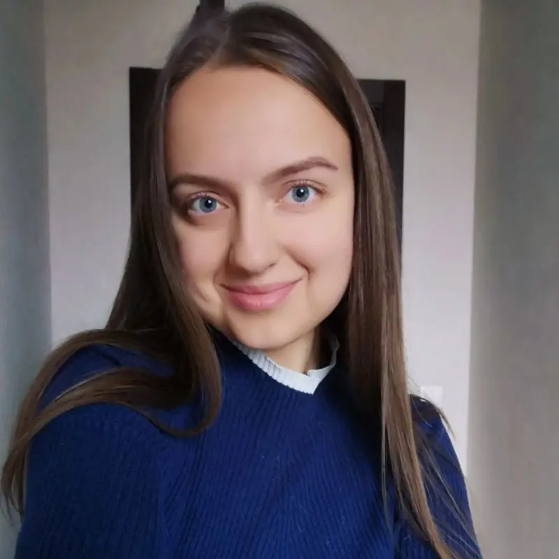 Анна Стажкова