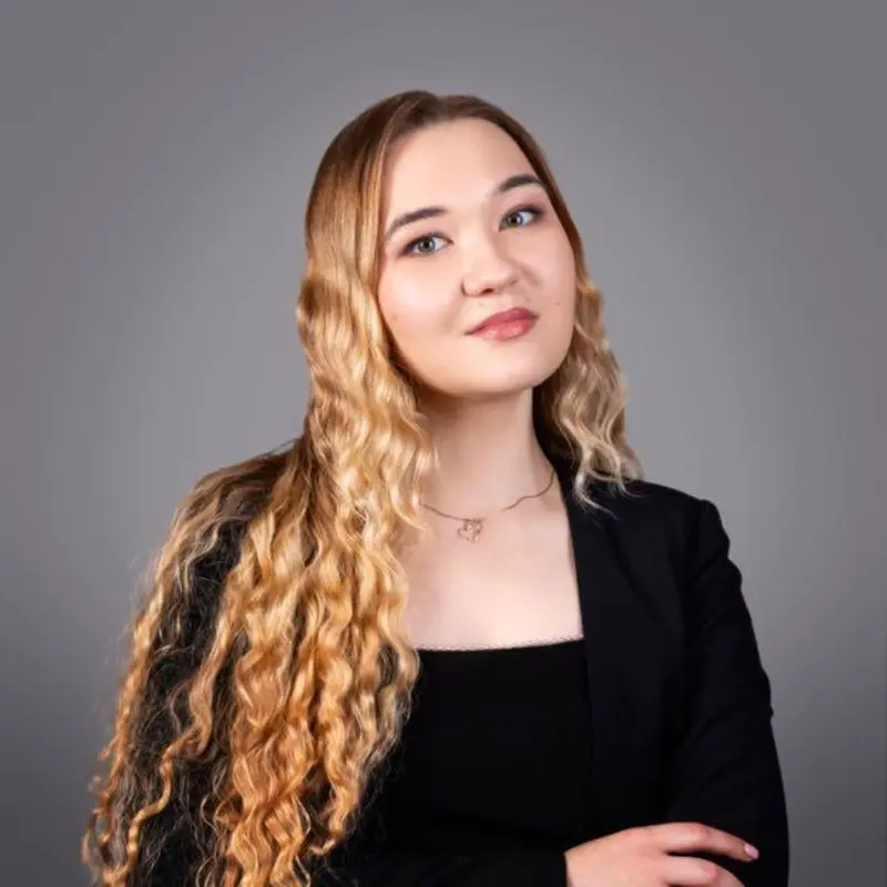Алина Смакова